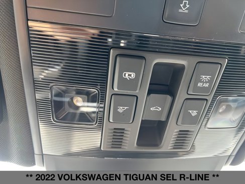 Used 2022 Volkswagen Tiguan SEL R-Line image 33