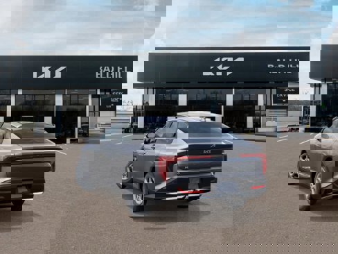 New 2025 Kia K4 LXS image 4