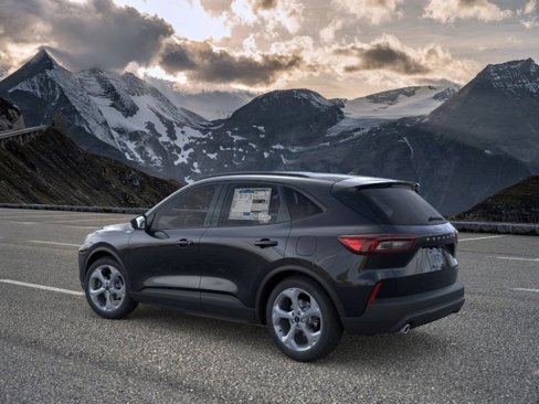 New 2025 Ford Escape ST-Line image 4