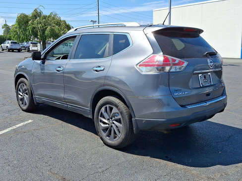 Used 2016 Nissan Rogue SL w/ SL Premium Package image 4