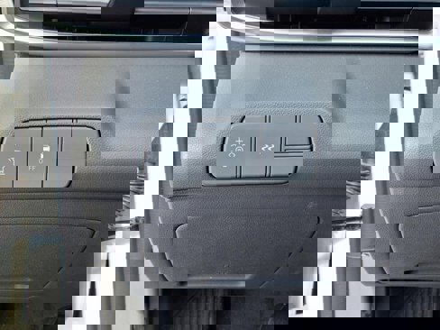 Certified 2024 Hyundai Elantra SEL image 11