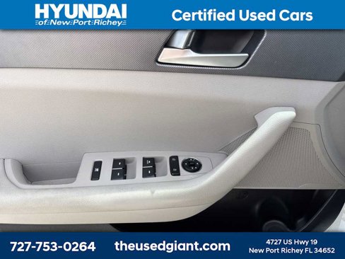Used 2017 Hyundai Sonata SE image 9