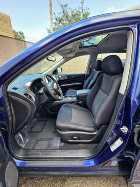 Used 2018 Nissan Pathfinder SV image 8