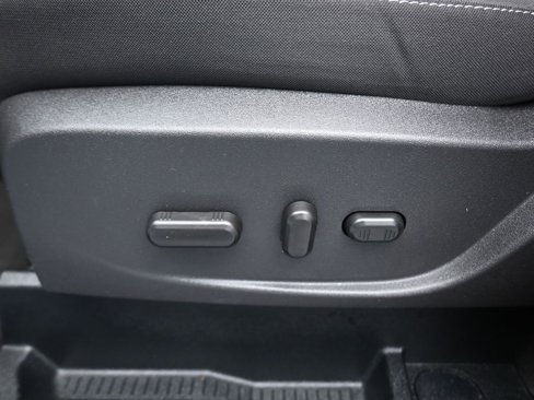Used 2017 Ford C-MAX SE image 12