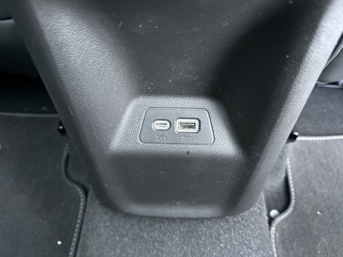 Used 2021 Buick Envision Essence w/ Sport Touring Package image 23