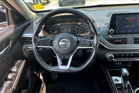 Used 2023 Nissan Altima 2.5 SR image 8