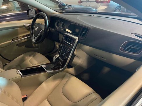 Used 2013 Volvo S60 T5 image 9