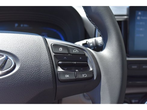 New 2025 Hyundai Venue SEL image 20