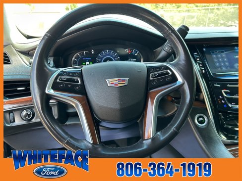 Used 2018 Cadillac Escalade Luxury image 16