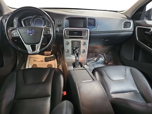 Used 2018 Volvo S60 T5 Inscription image 9