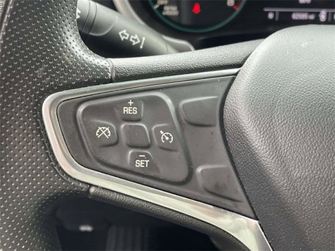 Used 2022 Chevrolet Malibu LT image 17