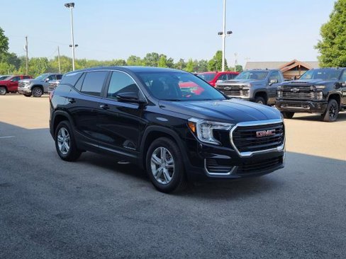 Certified 2023 GMC Terrain SLE image 2