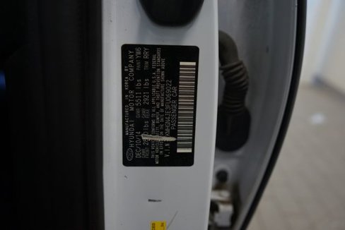 Used 2015 Hyundai Genesis 3.8 image 19