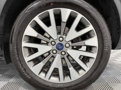 Used 2022 Ford Escape Titanium image 31