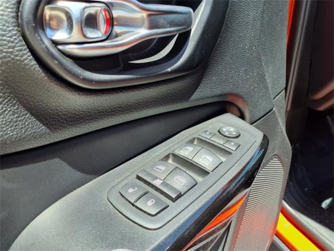 Used 2021 Jeep Cherokee Latitude Plus image 24
