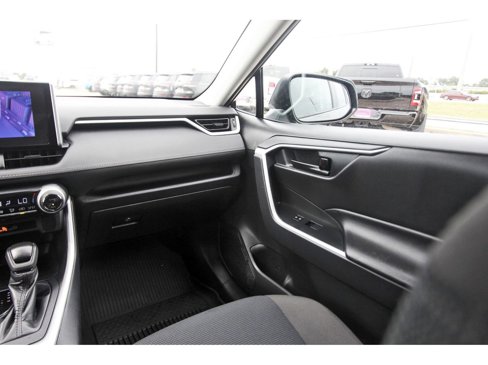 Used 2024 Toyota RAV4 LE image 13
