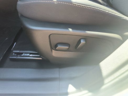 Used 2023 Buick Envision Preferred image 17