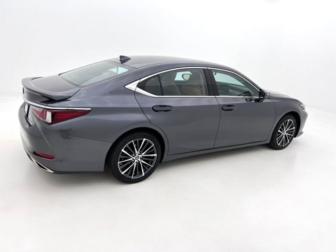 Used 2022 Lexus ES 350 w/ Premium Package image 6