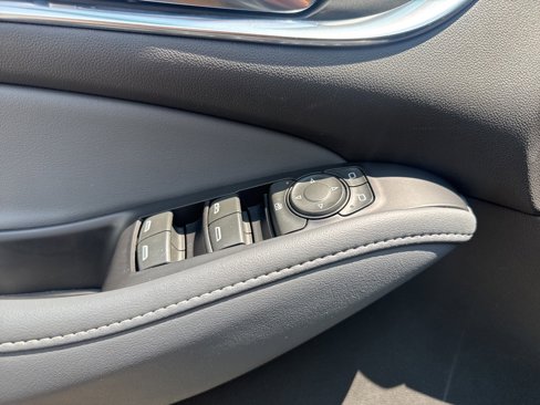 Used 2021 Buick Enclave Essence w/ Sound and Sites Package image 29