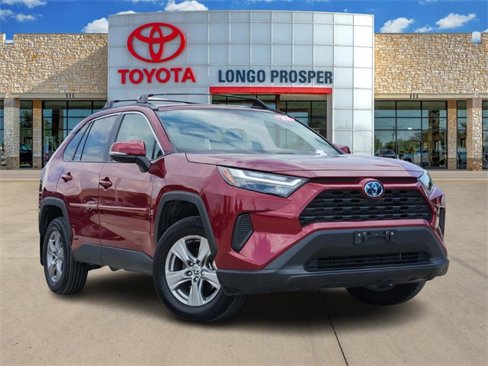 Used 2022 Toyota RAV4 XLE image 1