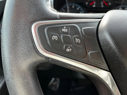 Used 2018 Chevrolet Equinox LS image 19