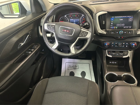 Used 2023 GMC Terrain SLE w/ Driver Convenience Package image 11