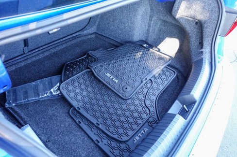 Used 2024 Volkswagen Jetta SE w/ Panoramic Sunroof Package image 26