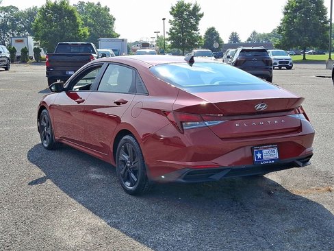 Used 2022 Hyundai Elantra SEL image 8