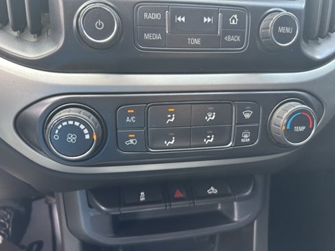 Used 2015 Chevrolet Colorado LT w/ LT Convenience Package image 20