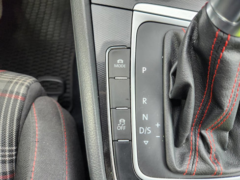 Used 2016 Volkswagen GTI S image 24