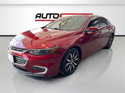 Used 2018 Chevrolet Malibu LT w/ Leather Package image 3