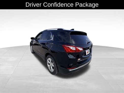Used 2019 Chevrolet Equinox LT w/ Sun & Navigation Package image 5
