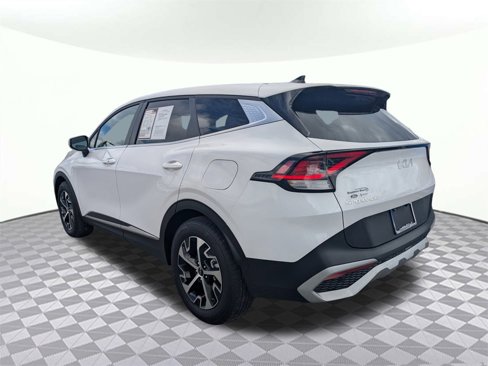 Used 2025 Kia Sportage EX image 4