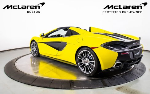 Used 2018 McLaren 570S Spider image 5