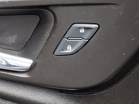 Used 2016 Chevrolet Malibu LT image 20