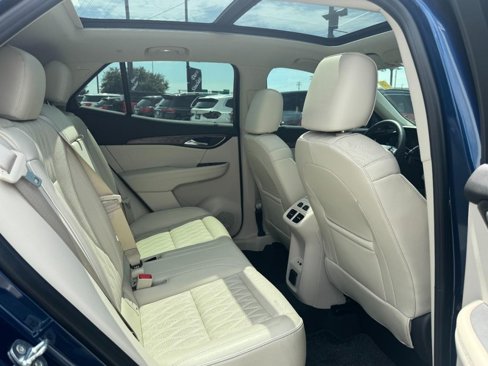 Used 2023 Buick Envision Avenir image 13