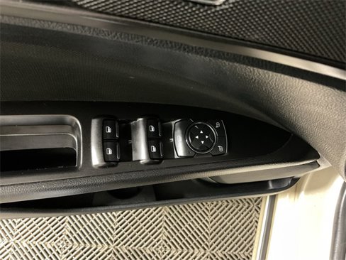 Used 2018 Ford Fusion SE w/ Equipment Group 201A image 18