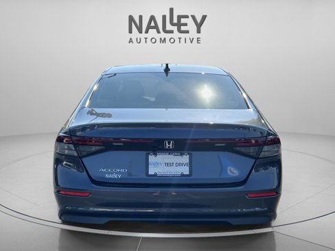Used 2023 Honda Accord EX image 4