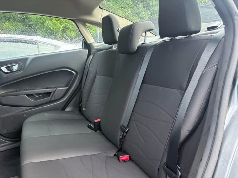 Used 2016 Ford Fiesta SE image 16