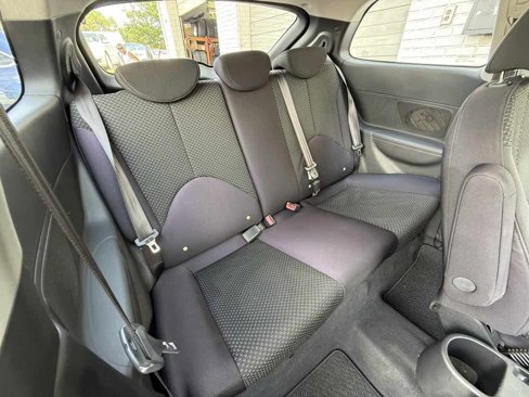 Used 2010 Hyundai Accent GS w/ Premium Pkg 3 image 12