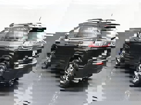 Used 2022 Jeep Cherokee Latitude Lux w/ Sun & Sound Group image 5