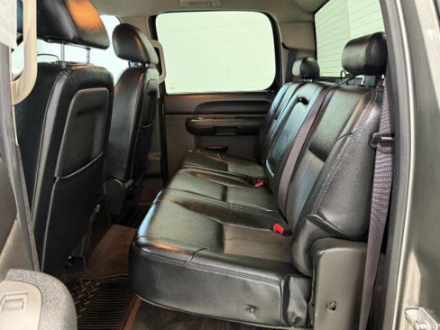 Used 2013 Chevrolet Silverado 2500 LT w/ Interior Plus Package image 10
