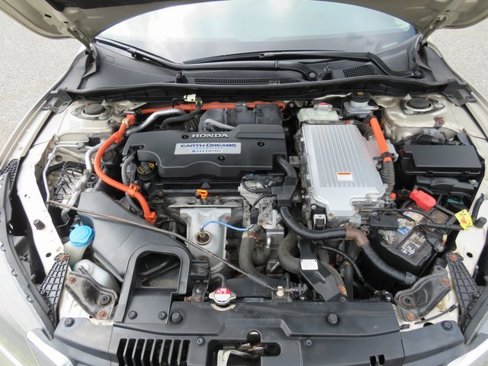 Used 2015 Honda Accord Hybrid Sedan image 32