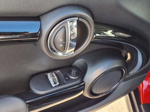 Used 2021 MINI Cooper S w/ 6.5" Touchscreen Package image 19