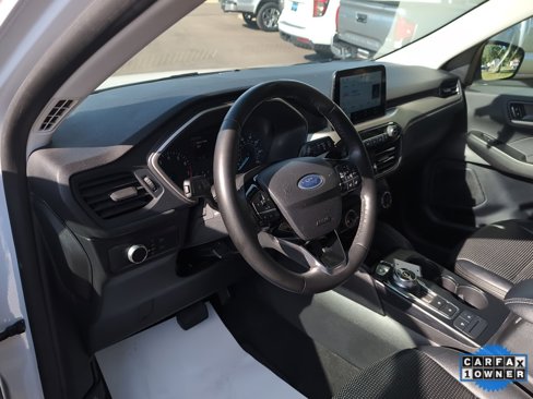 Used 2022 Ford Escape SE w/ Cold Weather Package image 12