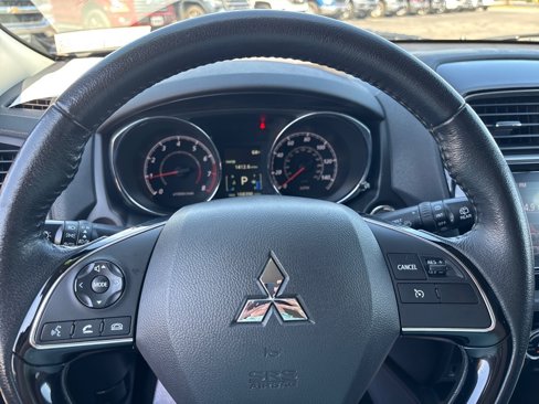 Used 2018 Mitsubishi Outlander Sport SEL image 25