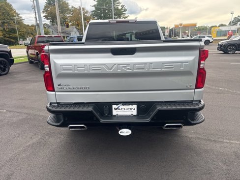 Used 2019 Chevrolet Silverado 1500 LT Trail Boss w/ Convenience Package image 4