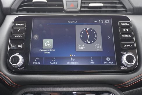 Used 2024 Nissan Versa SR image 13