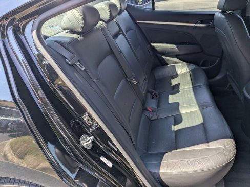 Used 2020 Hyundai Elantra Limited w/ Cargo Package (C1) image 25