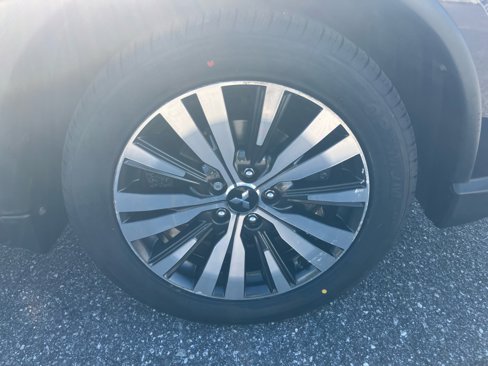 Used 2019 Mitsubishi Outlander SE image 29